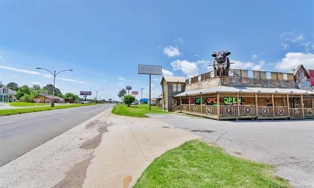 219 S 32nd St, Muskogee, OK 74401